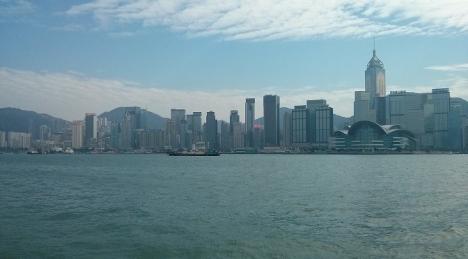 Aussicht auf den Hongkonger Hafen vom Wasser aus