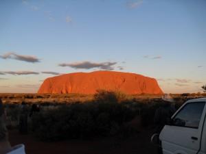 Uluru in Australien beim Sonnenuntergang (Reisetagebuch Australien: Sonnenuntergang am Uluru)