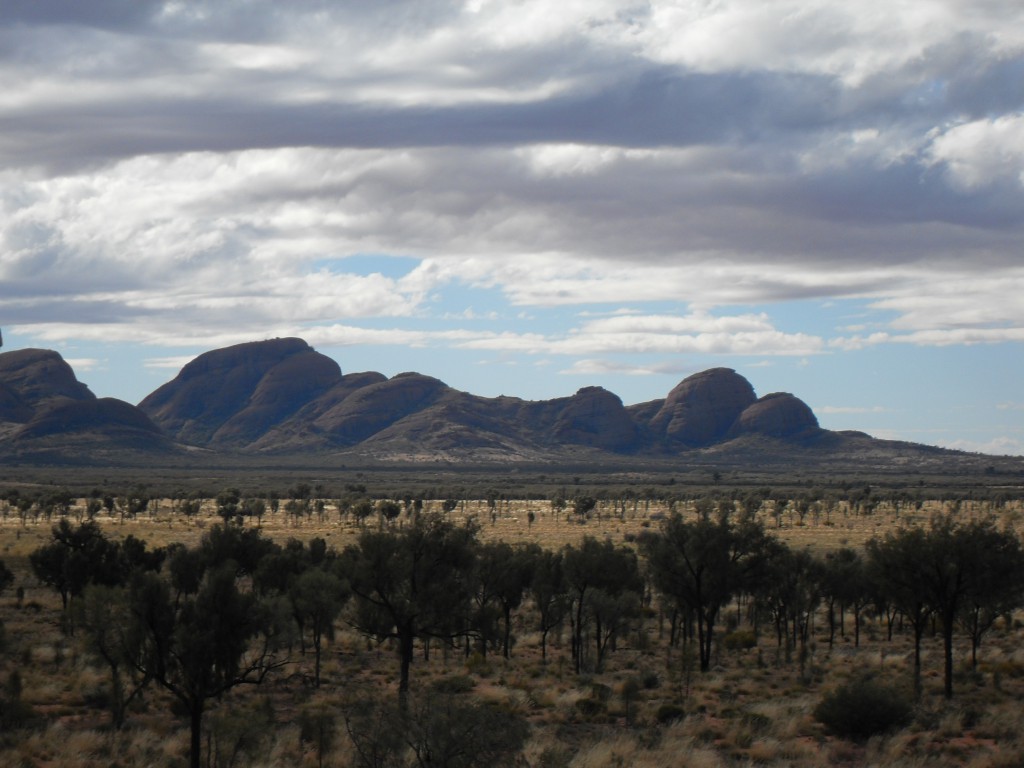 Landschaft in der Nähe vom Ayers Rock