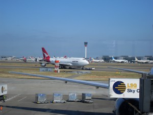 Quantas Flugzeug (Reisetagebuch: Eine weite Reise nach Australien)