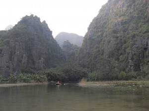 In der trockenen Ha Long Bucht in Vietnam (Reisetagebuch Vietnam: Auf dem Ngo Dong und in der trockenen Halong Bucht)