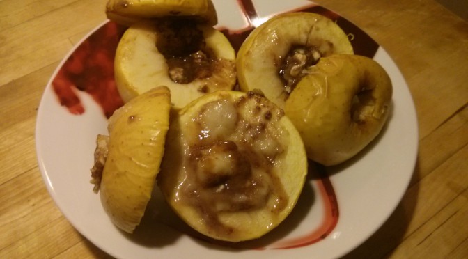 Bratapfel mit Snickers, Kinderschokolade oder Marzipan am Weltbratapfeltag 2015