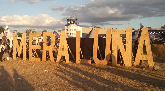 Mera Luna 2016 Schriftzug mit Holz Buchstaben