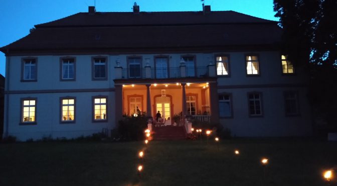 Schloss Lohm bei Nacht Vampir Schloss