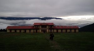 Gebetshaus beim Kloster in Takasindu in Nepal (Das Kloster von Takasindu und Trek über Nunthala nach Kharikhola)