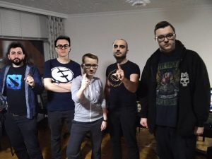 Dota-Team-Liquid (Die Kuchen-LAN mit dem Kuchen-Gank-Squad) Dota-Team-Liquid (Die Kuchen-LAN mit dem Kuchen-Gank-Squad)