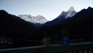 Sonnenaufgang Mount Everest Tengboche (Trek nach Dingboche – Hochebene und Höhenkrankheit)