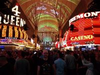 Mit Knoten Knut auf der Fremont Street in Down Town Las Vegas
