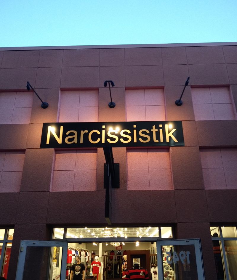 Narcissitik North Premium Outlet Las Vegas