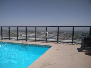 Pool auf dem Dach vom Binions in Las Vegas (Auf dem Stratosphere Tower)