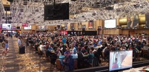 Großraum bei der World Series of Poker Las Vegas WSOP (Bei der World Series of Poker – WSOP in Las Vegas)