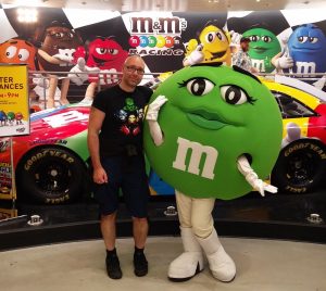 Green und ich im M&M Store in Las Vegas (In der M&M World und im Coca-Cola Store in Las Vegas)