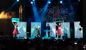 Auftritt von Welle: Erdball in der Agra beim WGT 2019 konsumieren-kaufen (Mein Wave Gotik Treffen 2019)