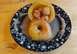 Bratapfel aus der Mikrowelle am Weltbratapfeltag 2019 (Mein Beitrag zum Weltbratapfeltag 2019)