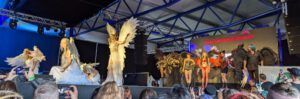 Die Flügel-Show auf der Mera Luna Gothic Fashion Show 2024 (Mein M’era Luna 2024 – Gestrandet)